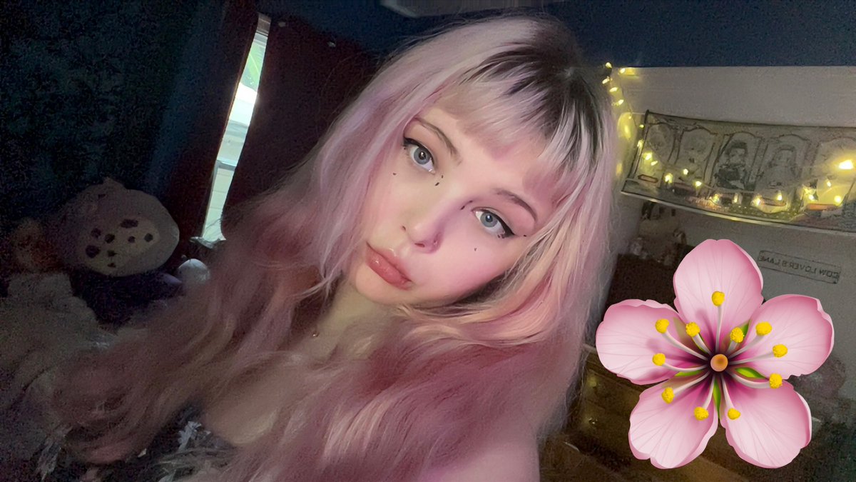 she's so faded now but!! pink !!💖