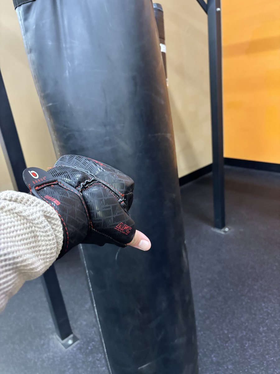 sauteedbokchoy's tweet image. Bag work got me cooked in this john 
#imhungryfeedme #weightcut #timeisthemostexpensivethingispend