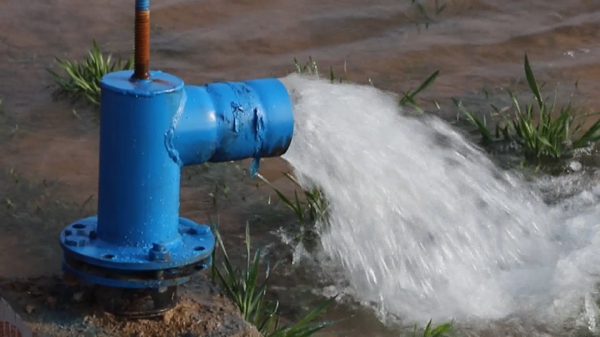 Thisisweinan's tweet photo. Chengcheng, Shaanxi | Small Wells, Big Impact ๐ง๐พ
Spring farming begins, and local wells now provide cheaper, reliable water. Farmers save costs, crops grow better, and communities thrive. Small wells, big difference!#ChinaAgriculture #RuralReform #FoodSecurity #SpringFarming https://t.co/ldY3ezWdgo