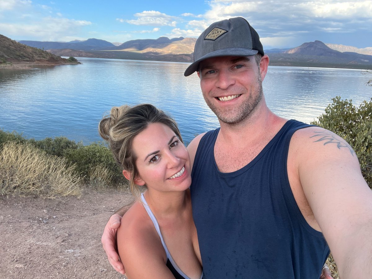 MarkHolden77's tweet photo. @PardonMyTake Please help my friend Denise by donating to her GoFundMe! 

Denise was diagnosed with leukemia last year, and will need to undergo a bone marrow transplant. 

Any donations or shares of her page are an immense help. Thank you!

https://t.co/XyRN2UmjMc https://t.co/r3h0oVlmHI