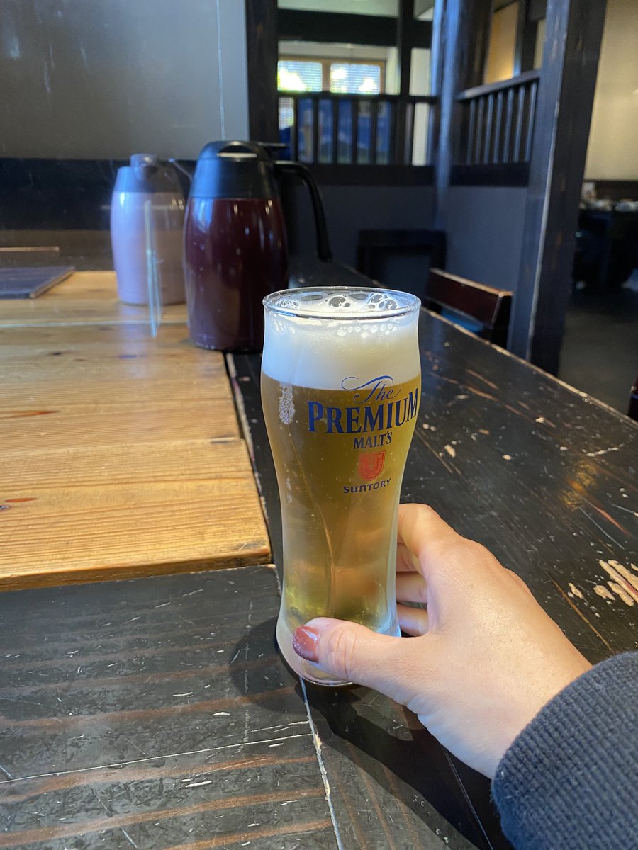 仕事終えて、仕事先で忘れ物した連絡を社長から聞き怒られてから内緒で飲む昼間のビールは美味しいね！