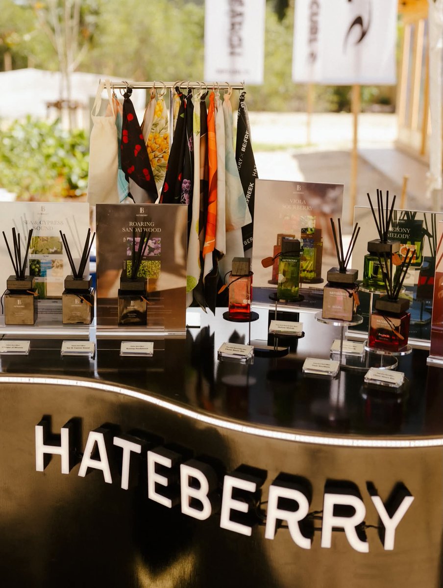 hateberry.scent tweet media