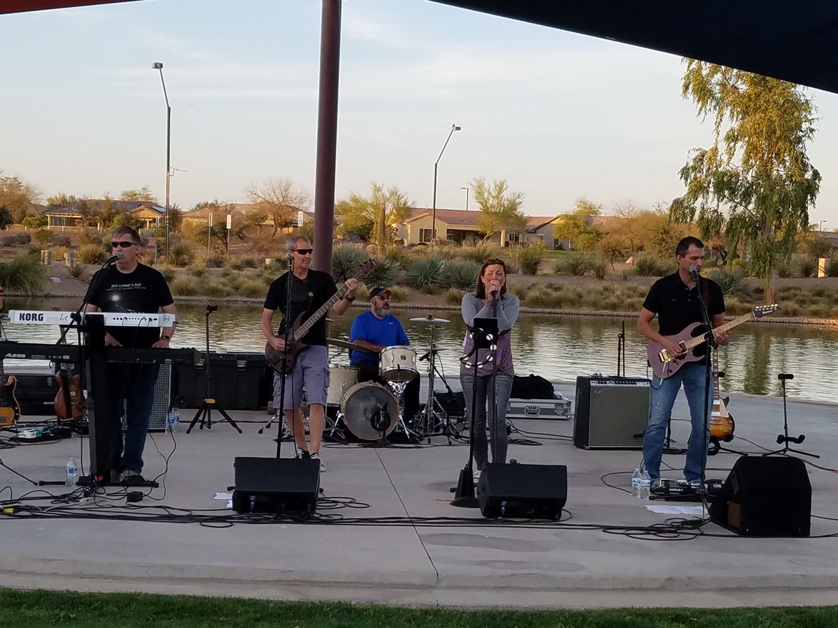 VinylsEnd's tweet photo. We're gonna rock AJ at Hitching Post Saloon this weekend. Friday and Saturday (3/20 &amp; 3/21) at 7pm both nights. If you like 80s music you gotta come out to see us! #azmusic #livemusic #80smusic https://t.co/Dvj1DyUVGq