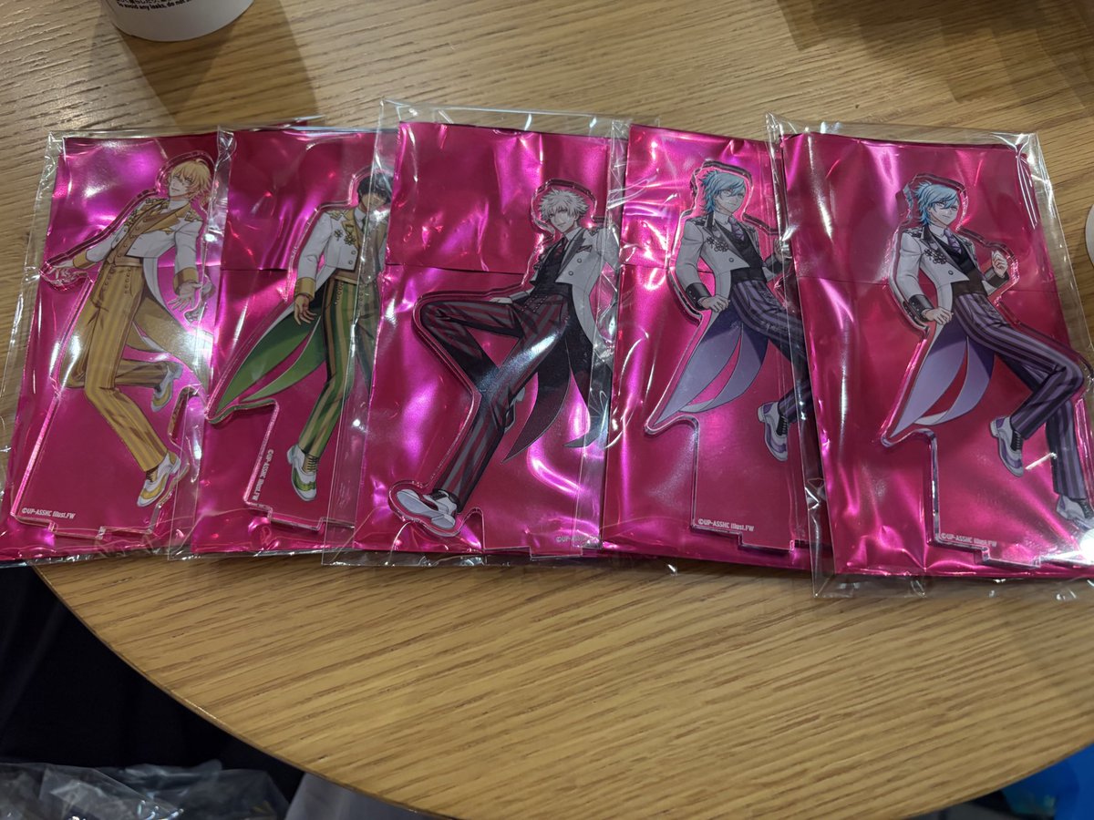 じみにぃ tweet media