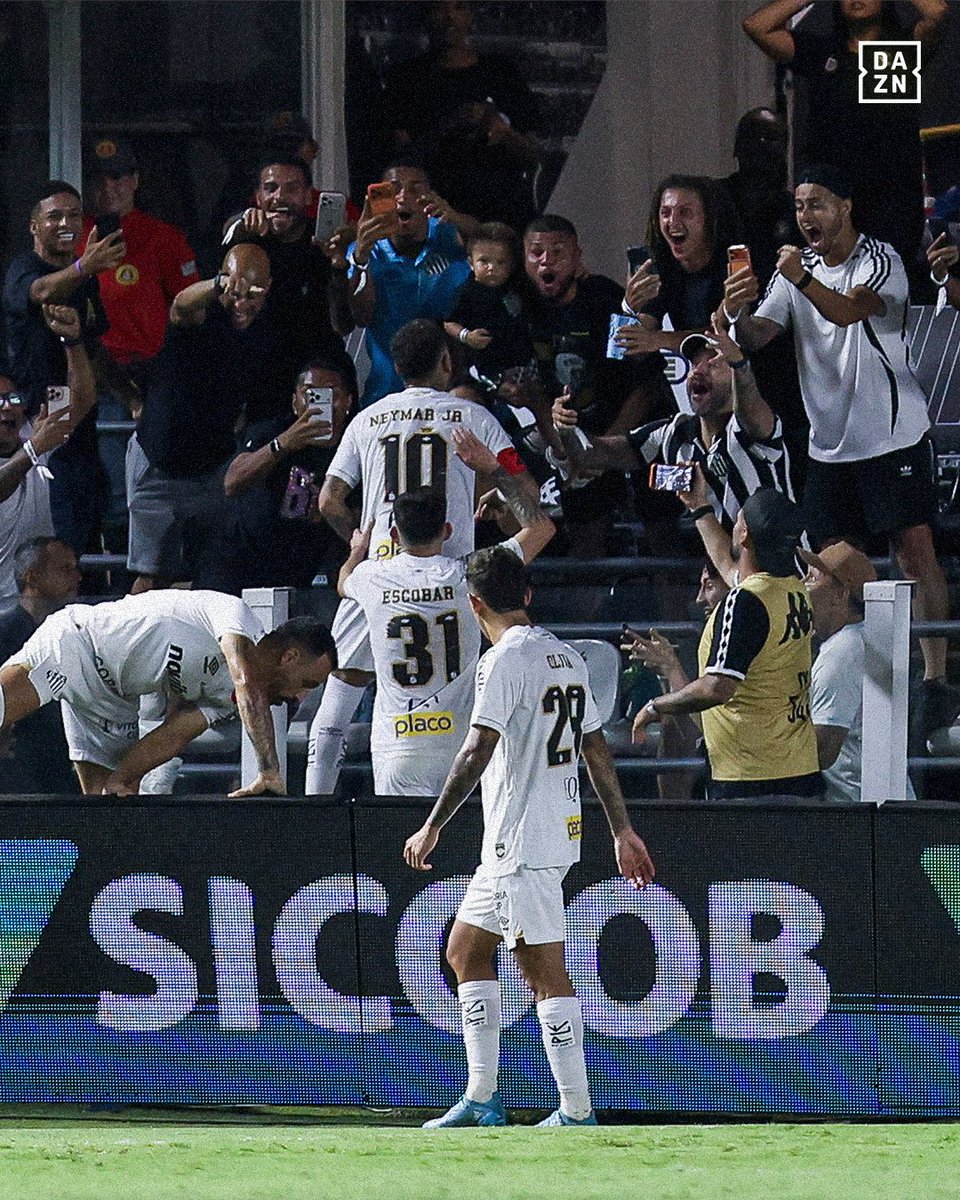 DAZN Football tweet media