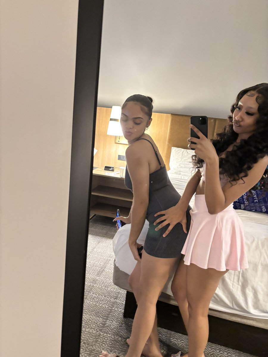 celin0n2's tweet photo. Who wants sum 3sum ,? 

#Houstonfreaky #HoustonBBC #houstonmassage https://t.co/aG7He0QvUL
