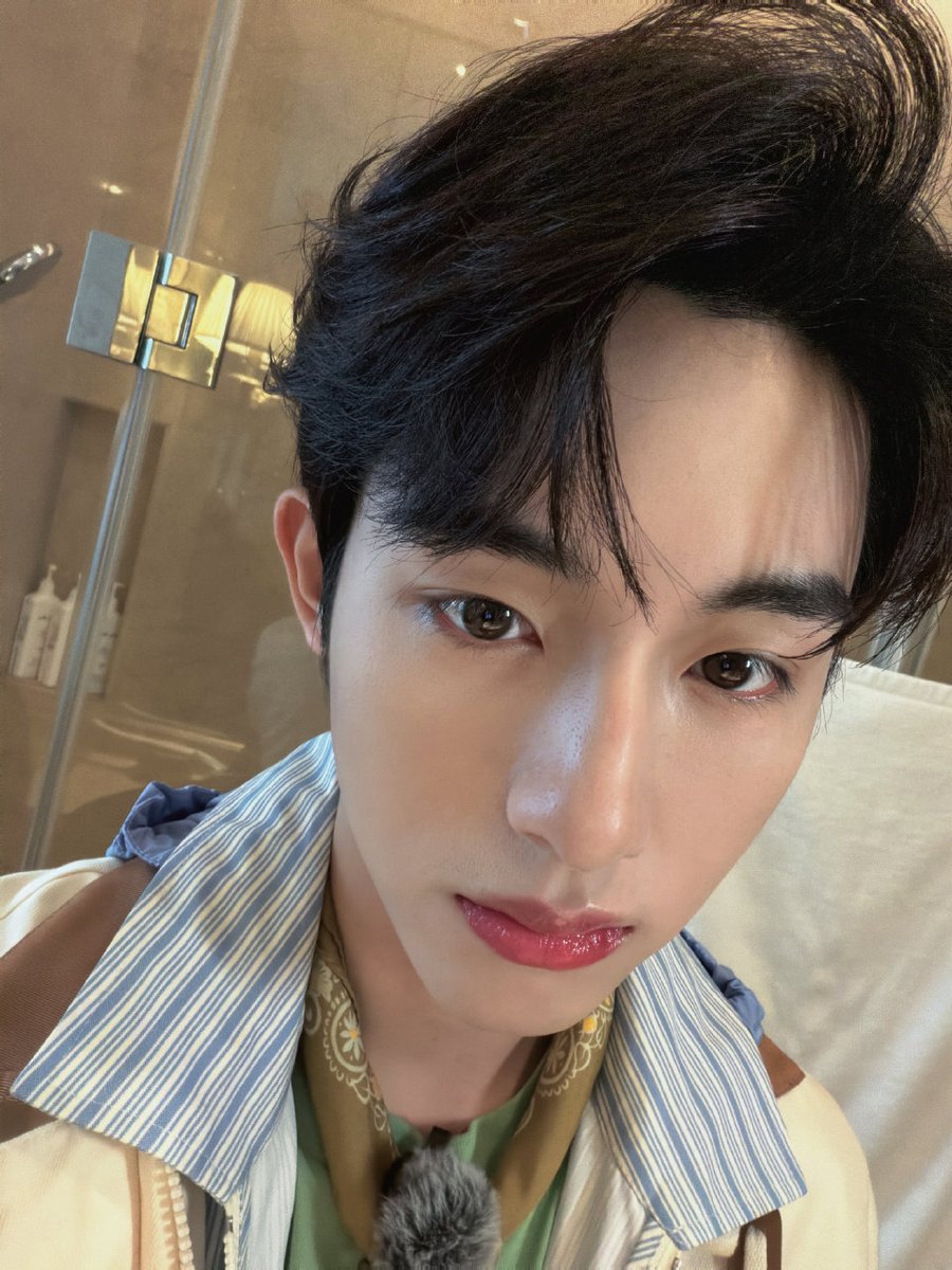 Let's WINWIN #Yexian 🍃🦁 tweet media