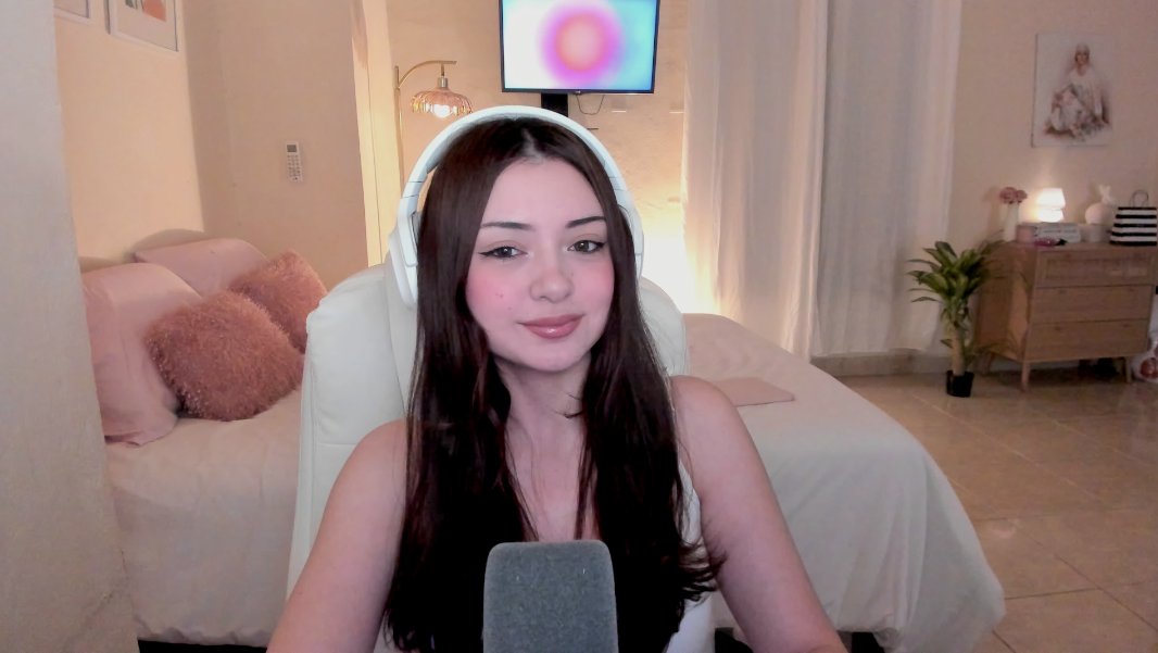 marian 🧸 tweet media