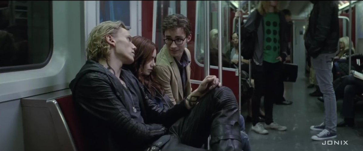 bia 📖 tweet media