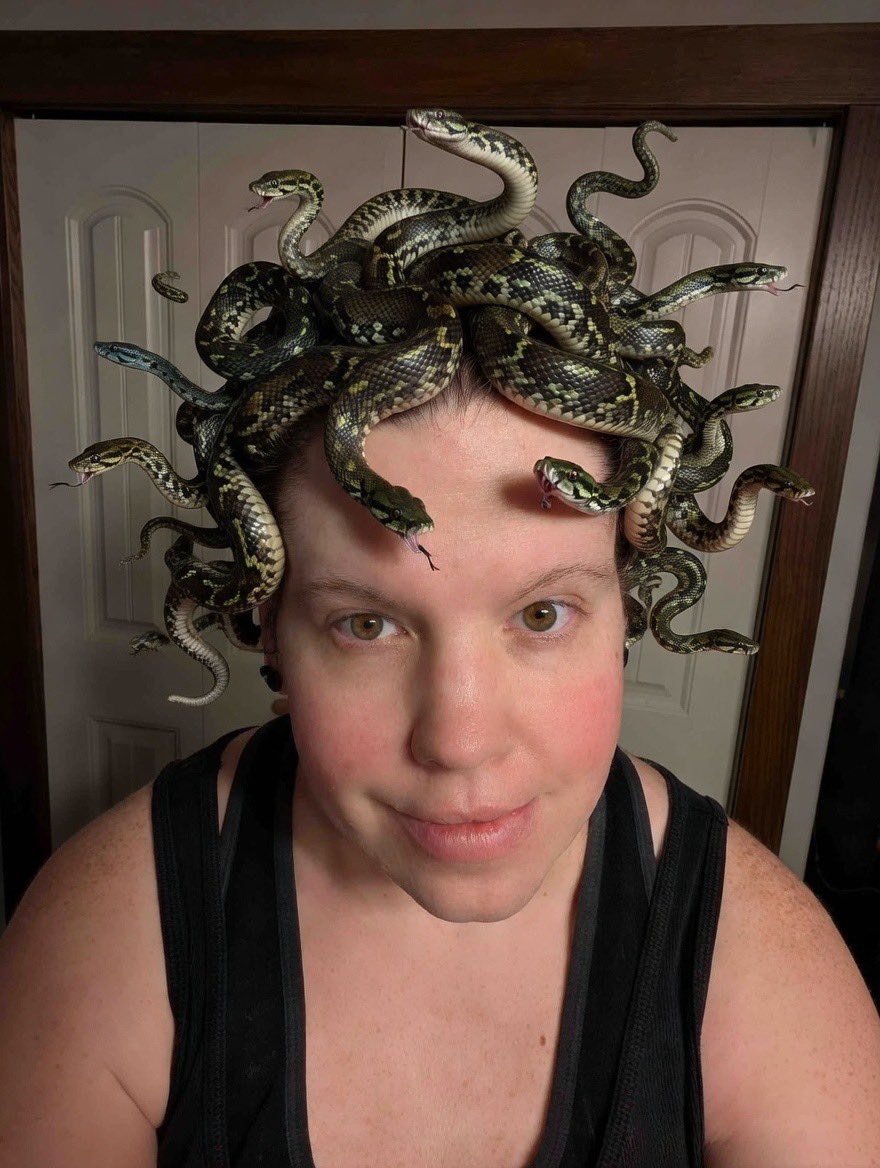 Erik Sietsema: Gentleman? Scholar? Daredevil! tweet media