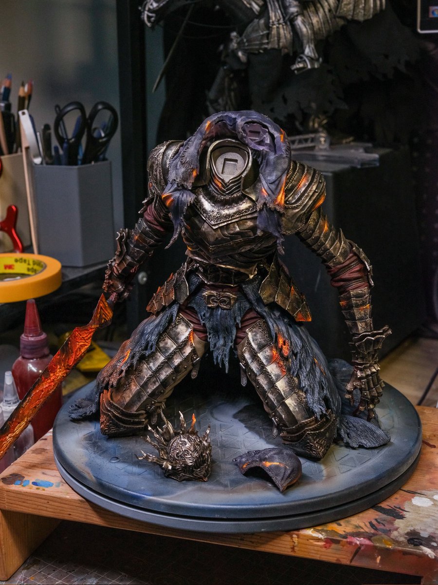 炭色/Tan tweet media