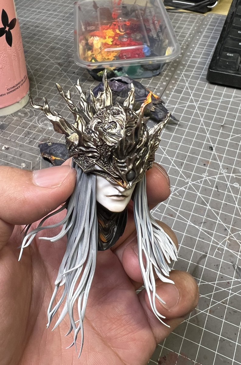 炭色/Tan tweet media