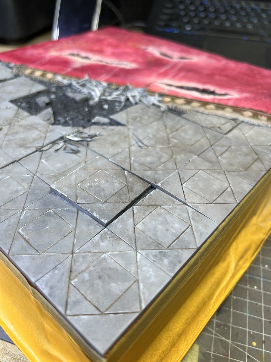 炭色/Tan tweet media