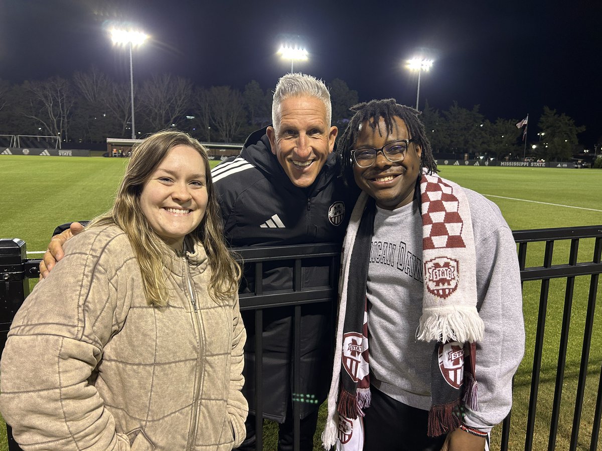 Mary Barrett tweet media