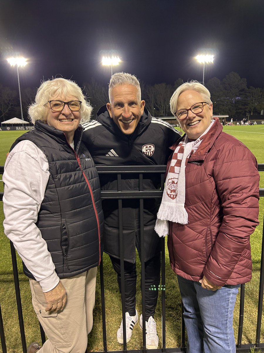 Mary Barrett tweet media