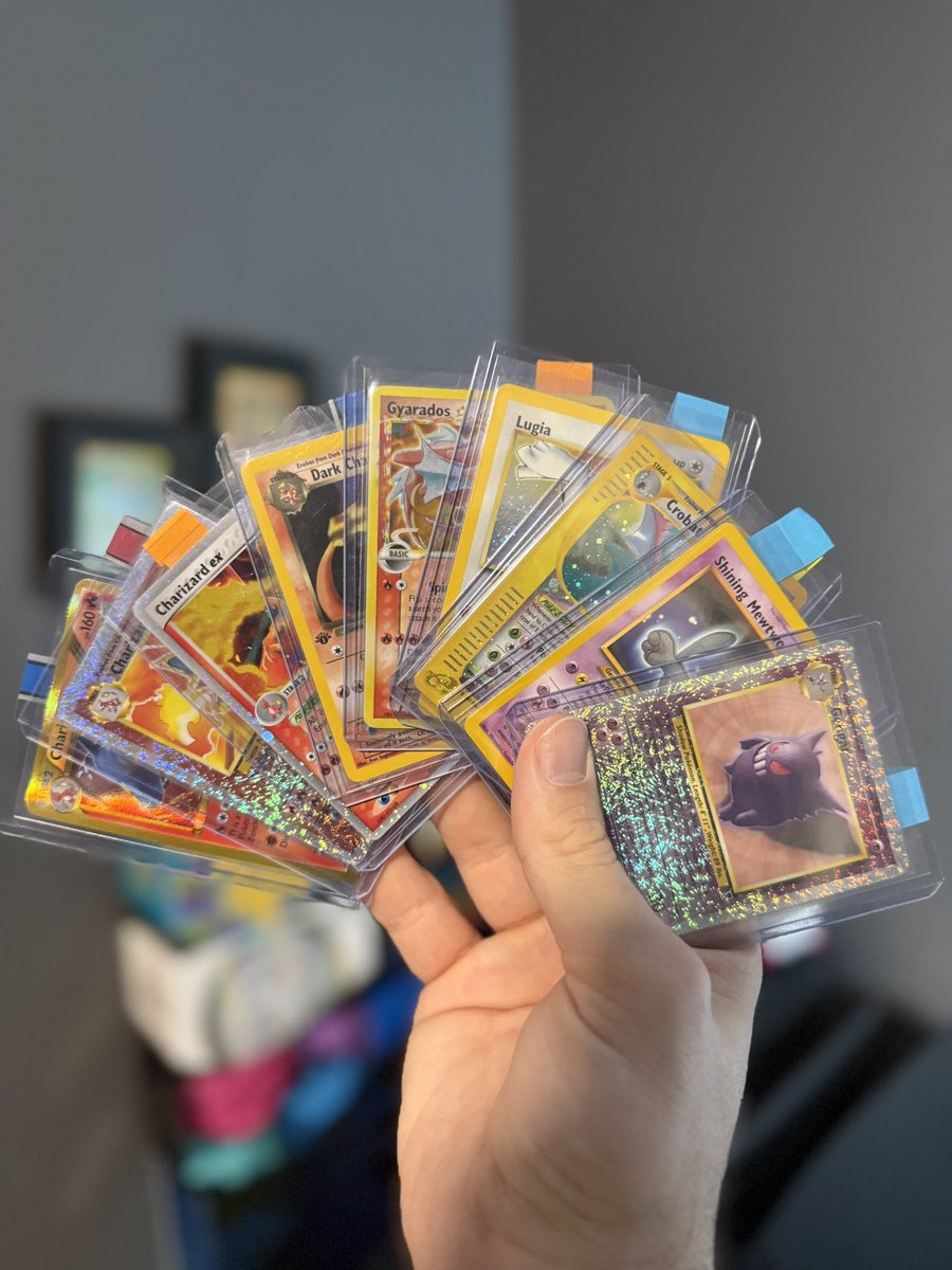 CharizardEats tweet media