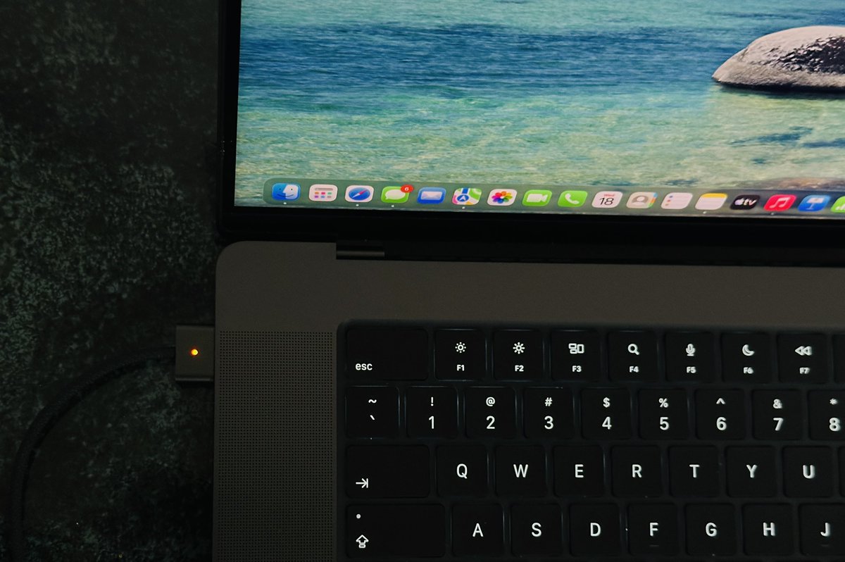 Amn || Designer tweet media