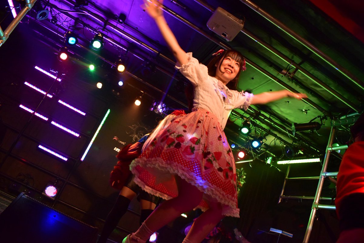 MyulipS_info's tweet photo. 先日大阪で
#さんめも3 #UTAGE009 に
出演させて頂きました!✨
ソロで歌ったり
バックダンサーさせて頂いたり
憧れの池田彩さまと
ステージに立たせて頂いたり
とても楽しかったです🥰🎶
東京でもまたプリキュアオンリーライブを
やりたくなってしまった…!😳🔥
あーや🎀 https://t.co/LBmY8azlJZ