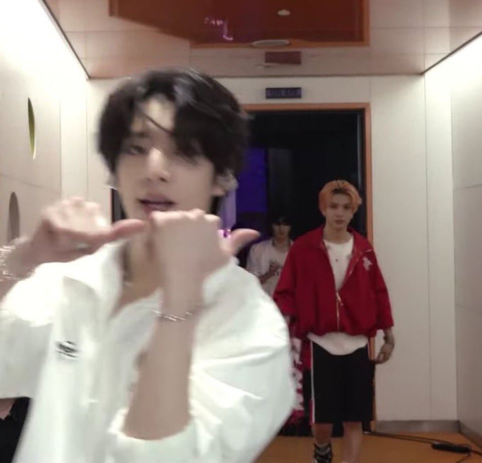 hoondiaryz's tweet photo. drop tags for heeseung🧡

BE:LIFT, ENHYPEN's success is not your shield against accountability. Stop controlling their growth while profiting from their labor.

You built your empire on ENHYPEN

RESPECT THE ARTISTS WHO BUILT YOUR EMPIRE
#LET_HEESEUNG_DO_BOTH
#RESPECT_ENHYPEN
#ENHYPEN_IS_7