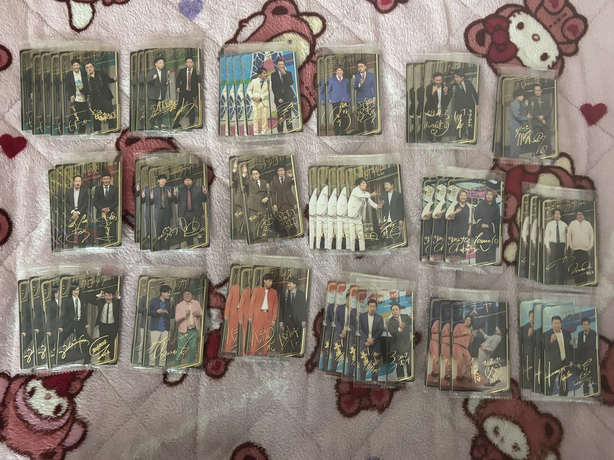 Halloween tweet media