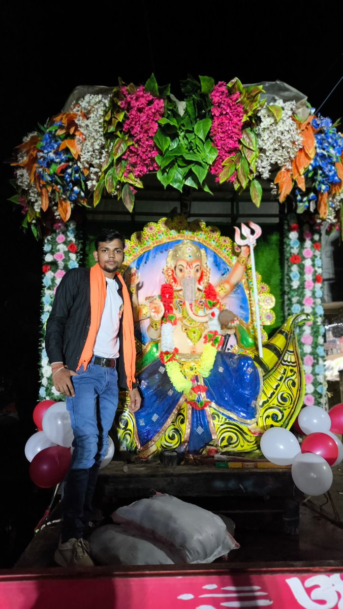 LossBoy14's tweet photo. Jay shree ganesh https://t.co/Zj2njWmRd3