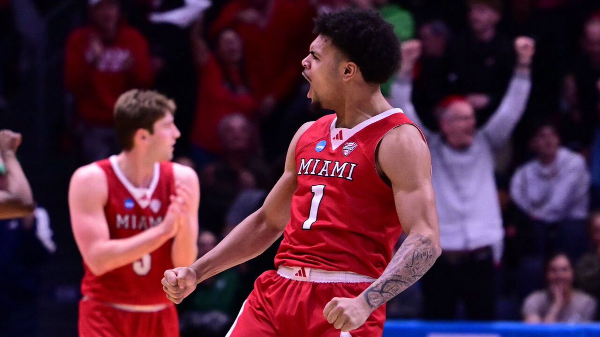 BET99Sportsbook's tweet image. Here we go it’s Miami (OH) and Tennessee in the round of 64 

Can the RedHawks upset the Volunteers? 🤔

🔴 Miami (OH) +425
🟠 Tennessee -550
📊 Tennessee -10.5 (-105)
🏀 O/U 148.5