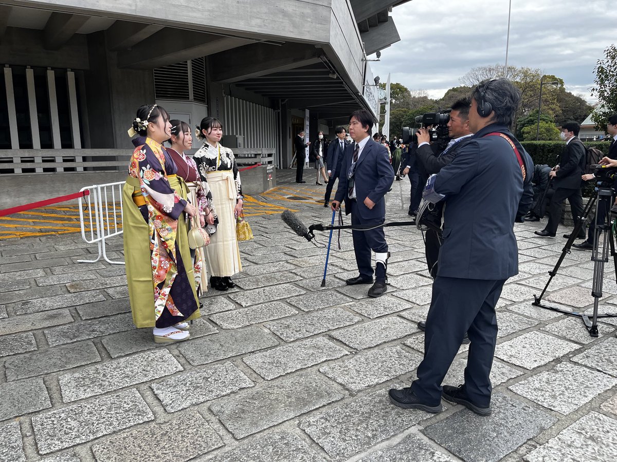 TDU_webmaster's tweet image. 学生生活の思い出や、これからのご活躍について、インタビューさせていただいております☺️✨

#NiTRo
#TDU #東京電機大学卒業式