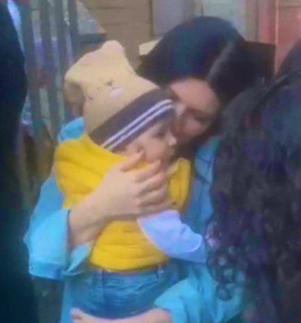 AlyPau's tweet photo. Laura del mio cuore,ricorda che,sei sempre con me!

marzo m ricorda questo momento tutto nostro😍🥹

Tu che ti coccoli il mio bimbo ed io emozionata come non mai riesco a dirti qualcosa e tu sempre così speciale con quegli occhi così puri e sinceri IMMENSAMENTE grazie,per sempre! https://t.co/s8U20arISY