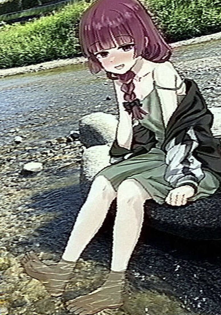 0000/0000 tweet media