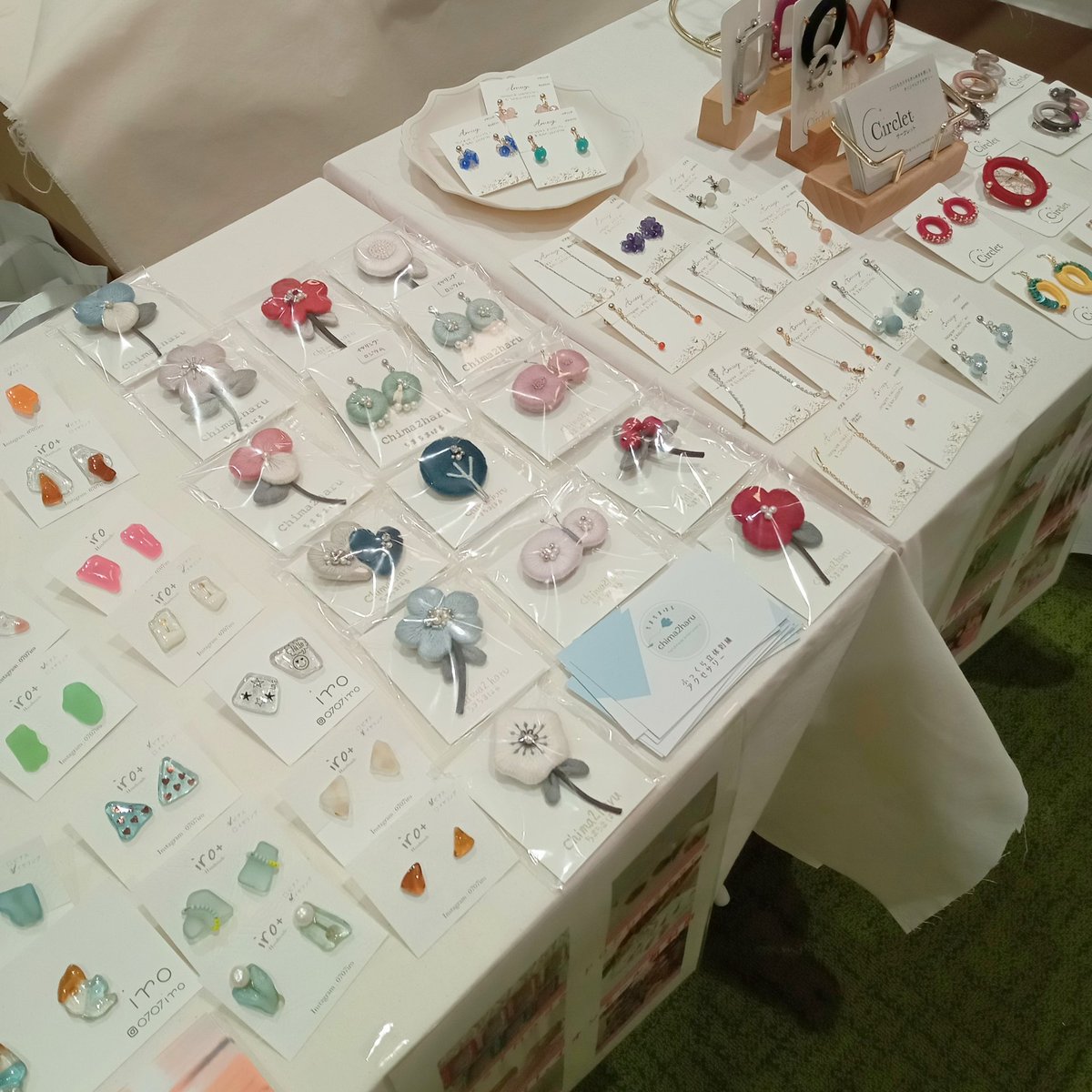 Mongoo_Jam's tweet photo. #plus1made イオンモール新利府POPUP開催始まっております🎵
大人かわいいアクセサリーも多数取り揃えております✨
これからの春夏ファッション、フォーマルファッションに新たなアイテムいかがでしょうか？😊 https://t.co/tGKqlrjfkR
