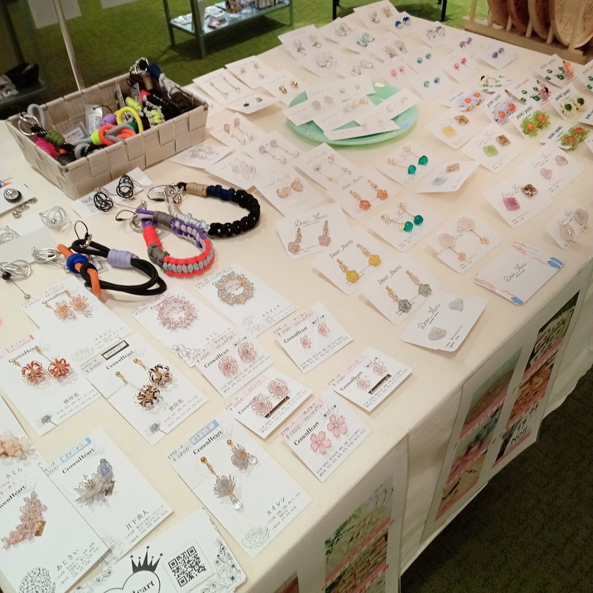 Mongoo_Jam's tweet photo. #plus1made イオンモール新利府POPUP開催始まっております🎵
大人かわいいアクセサリーも多数取り揃えております✨
これからの春夏ファッション、フォーマルファッションに新たなアイテムいかがでしょうか？😊 https://t.co/tGKqlrjfkR