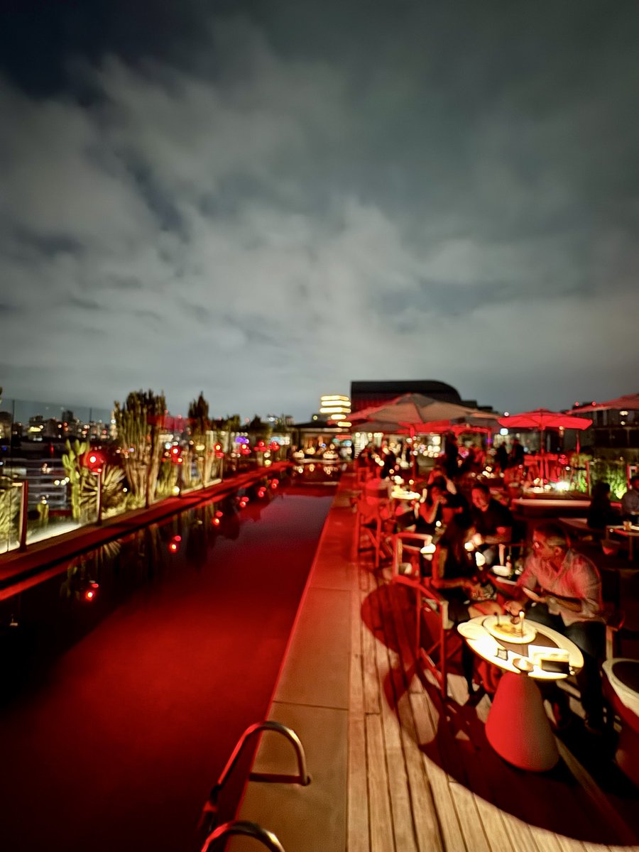 Rooftop vibes… #saopaulo #travel #viajes