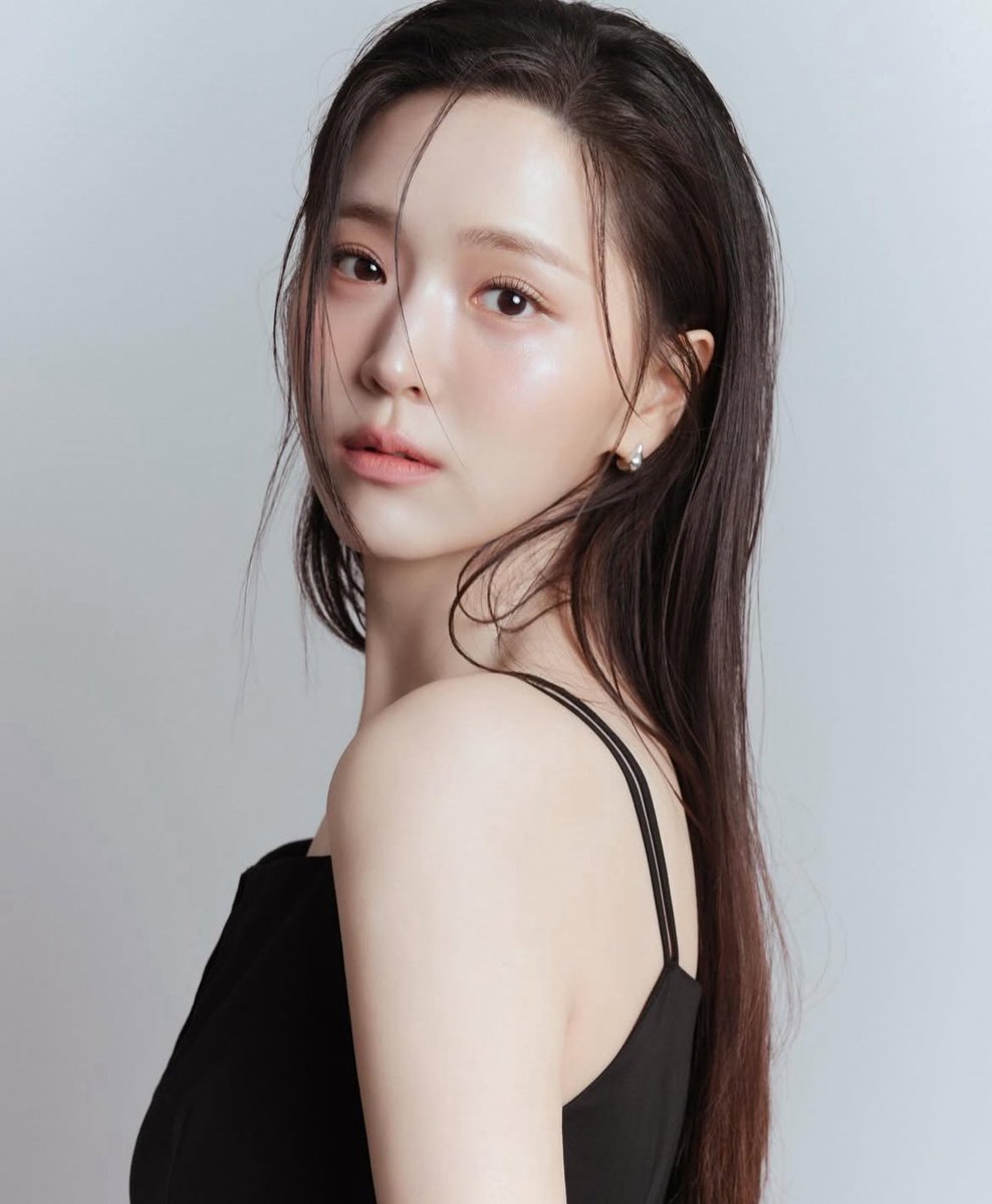 조금만 더 쨍하게…
밝게….
라는 마음이 드는 건 팬심 탓일까요