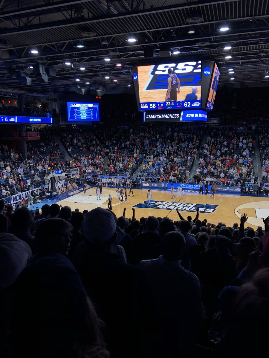 Coach. Cam. tweet media