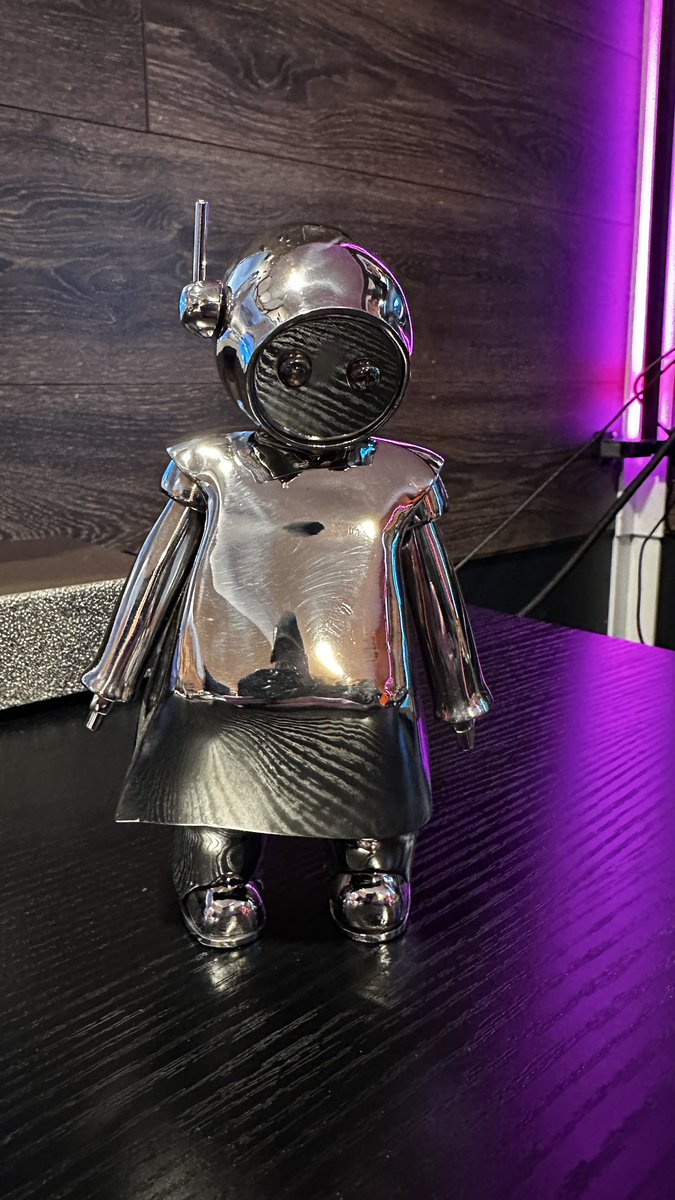 ᴄʜᴀᴢ | ᴄʜᴀᴢ.ᴀʀᴛ & ᴄᴏ tweet media