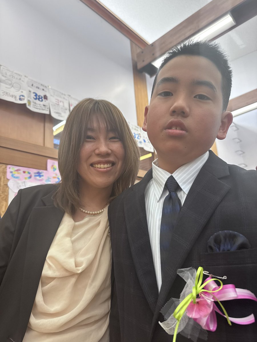 07ok30's tweet photo. 長男小学校卒業🎓

大きくなりました！

おめでとう🎉 https://t.co/bWRPkPzMEV