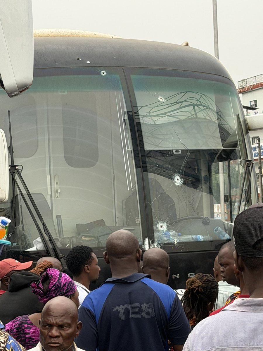 Still trying to process what happened on January 30th along Kabba on the Abuja Lagos expressway.

Our bus drove straight into an ambush. Bullets tore through the windshield the plan was clear to bring the driver down, stop the vehicle, and kidnap everyone on board.

By nothing