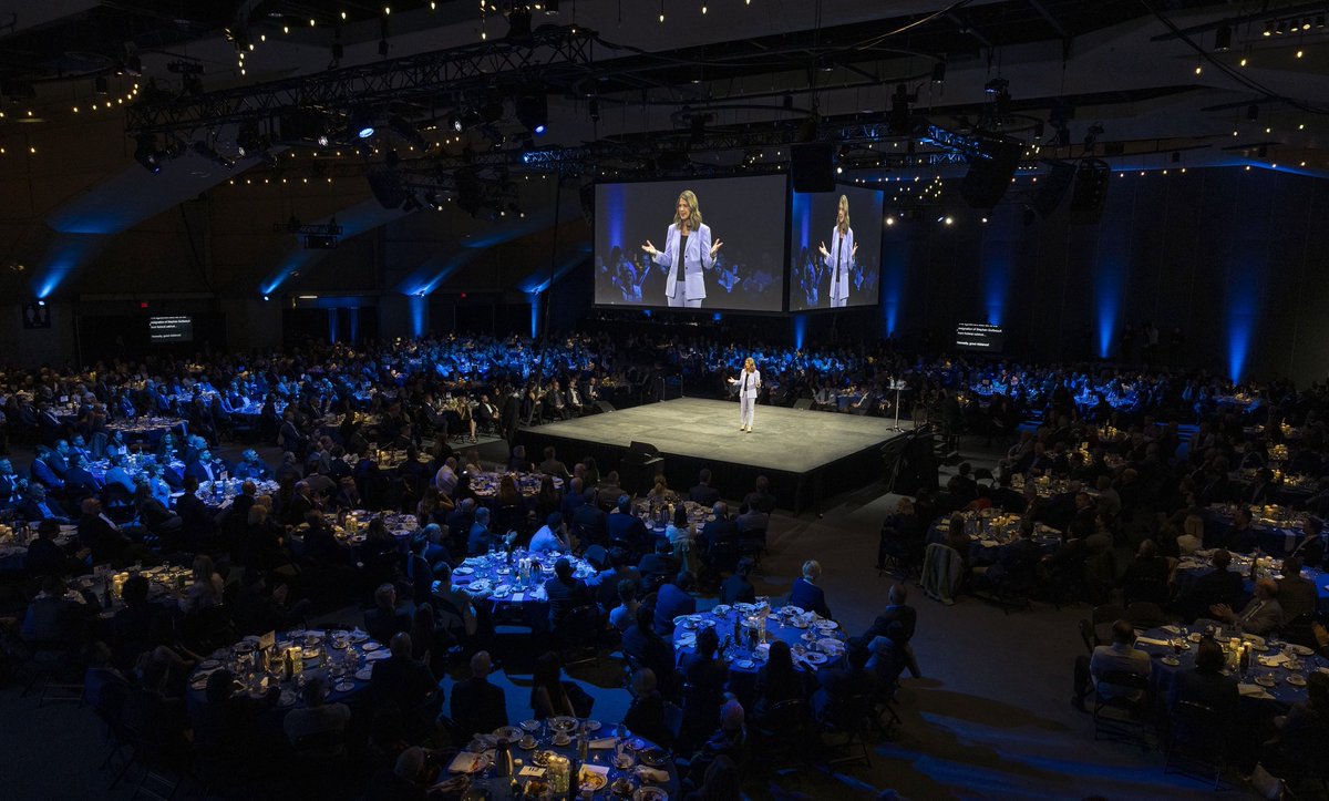 Danielle Smith tweet media