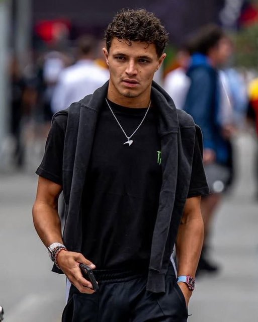 ᥫ᭡ gray 🦦 ⁴⁸¹ tweet media