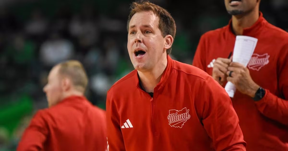 RossMartinNC's tweet image. Miami (Ohio) - UNC connection?

Miami's lead assistant and associate head coach is Jonathan Holmes, who played four years at UNC from 1999-2003.

Holmes played in 76 games for the Tar Heels

Holmes previously coached at Elon, William &amp;amp; Mary, Montreat, and Francis Marion.