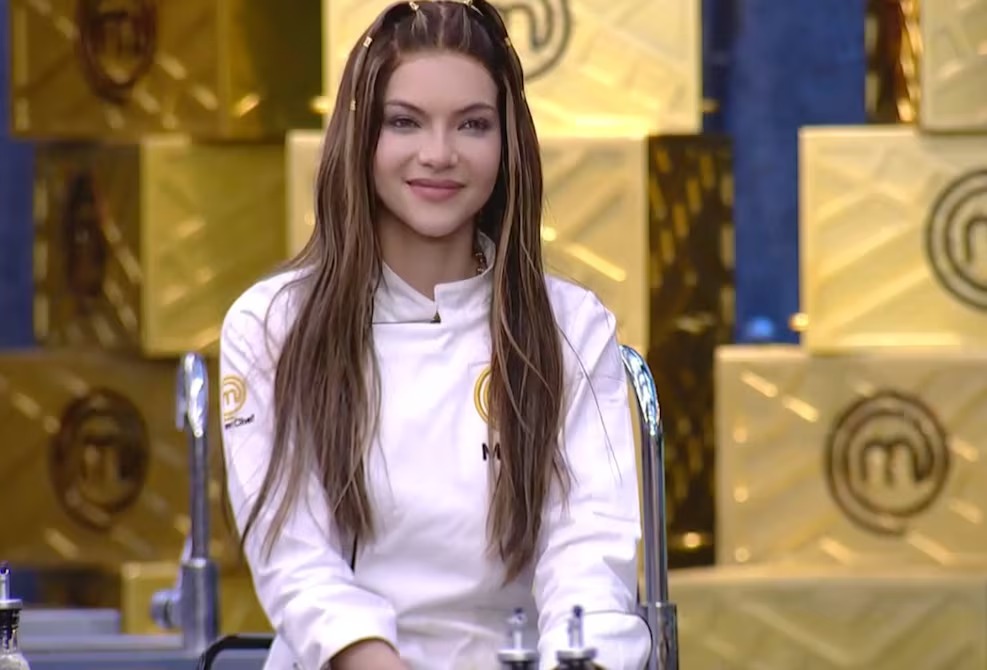 eluniversocom's tweet photo. ‘MasterChef Celebrity Ecuador 3′: #MaraTopic sube al balcón y se salva de eliminación https://t.co/DPqCY4B8NR https://t.co/991XjbSDOB