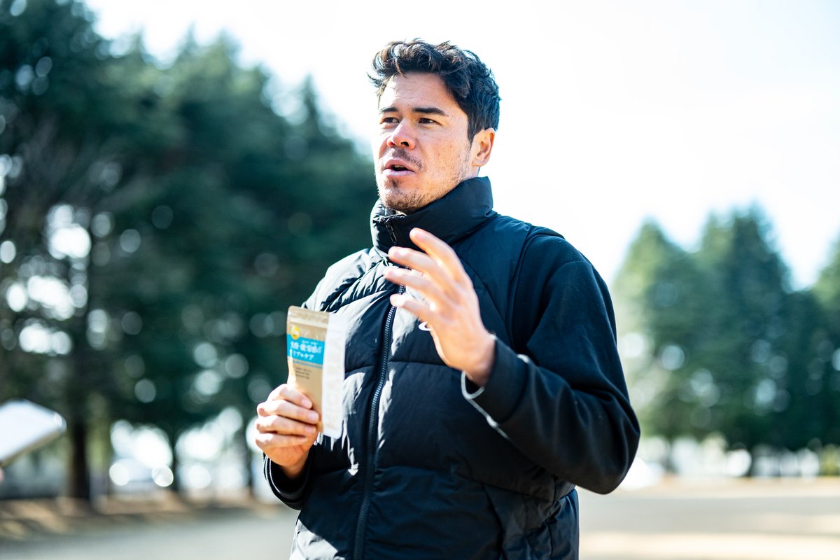 TriathlonLumina's tweet photo. 【WEBマガジン】〈PR〉日本代表のエース、ニナー賢治選手や、オリンピアンらを育ててきた名指導者にして、競技歴40年超のベテラン・トライアスリートでもある八尾彰一さんのコンディショニングを支える、金のユーグレナ100%使用「ミカレアのパラミロン」とは？

▼記事を読む
https://t.co/lqNpGrnNTS https://t.co/NeBIeFZYGl