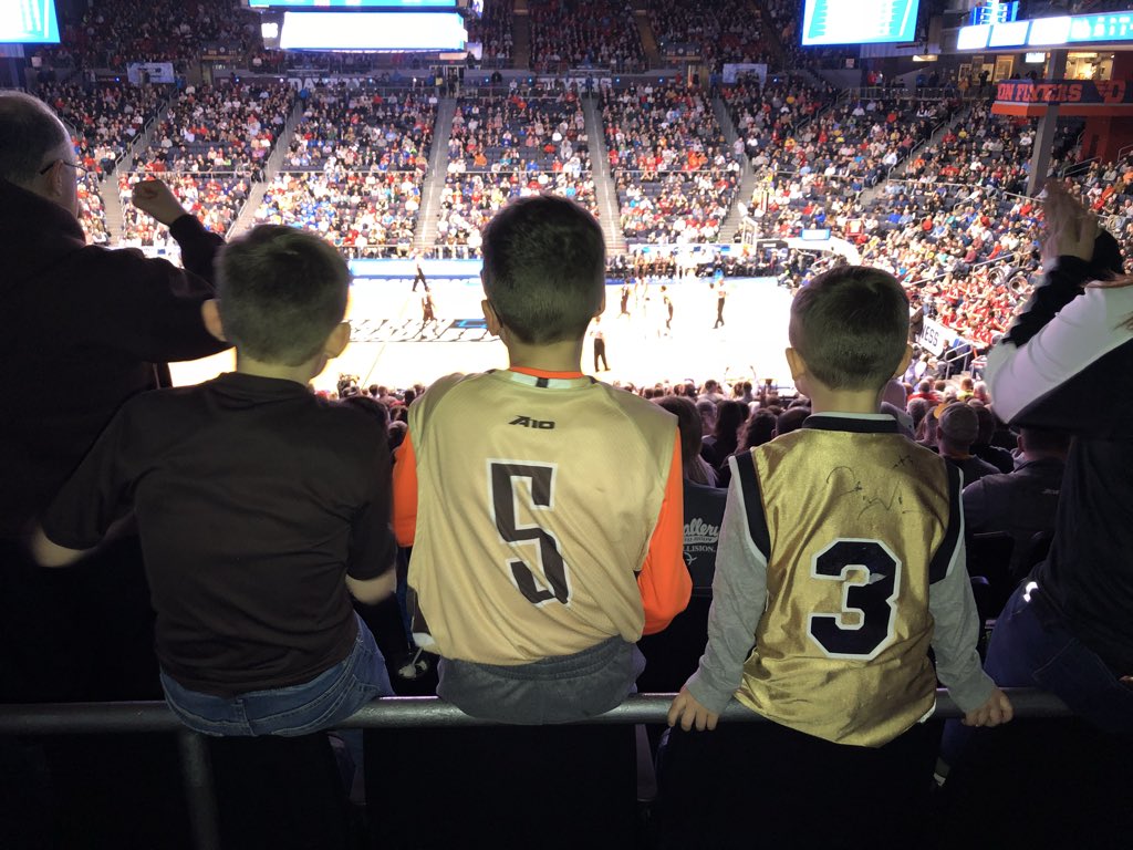 Coach. Cam. tweet media