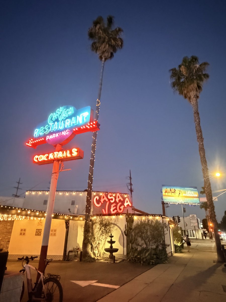 L.A. in a Minute tweet media