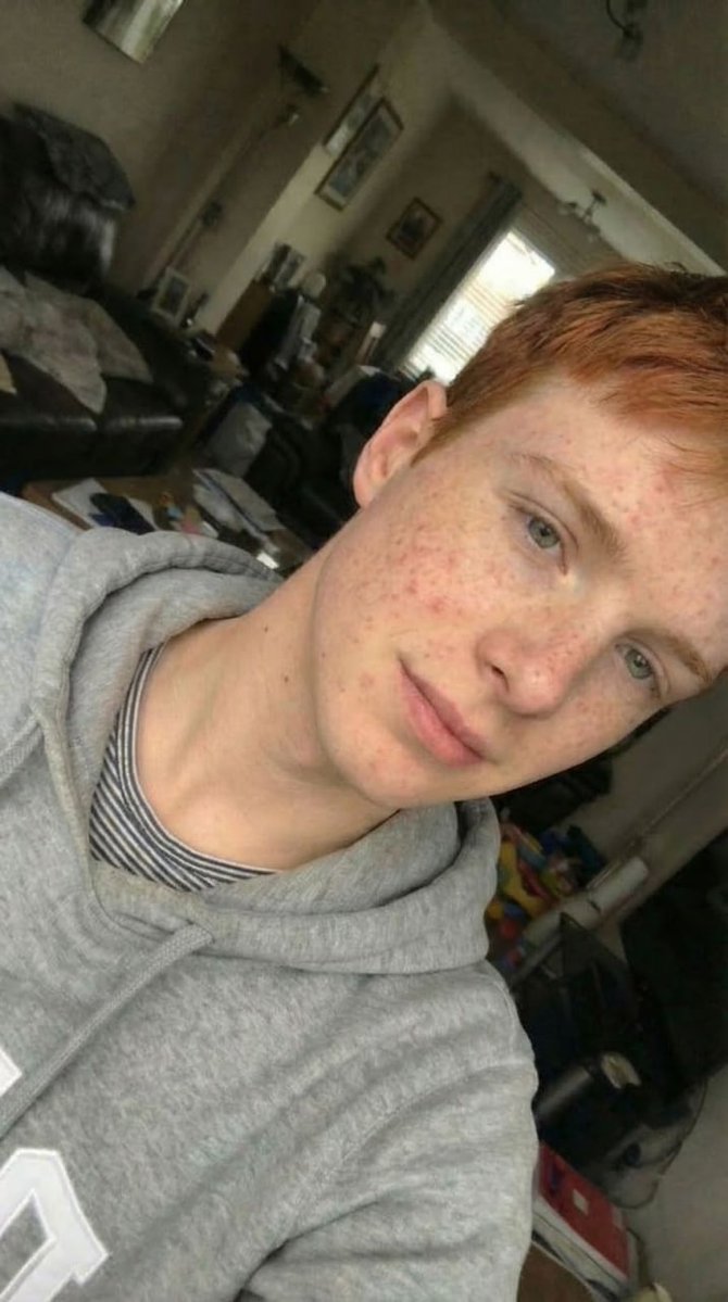 victoria tweet media