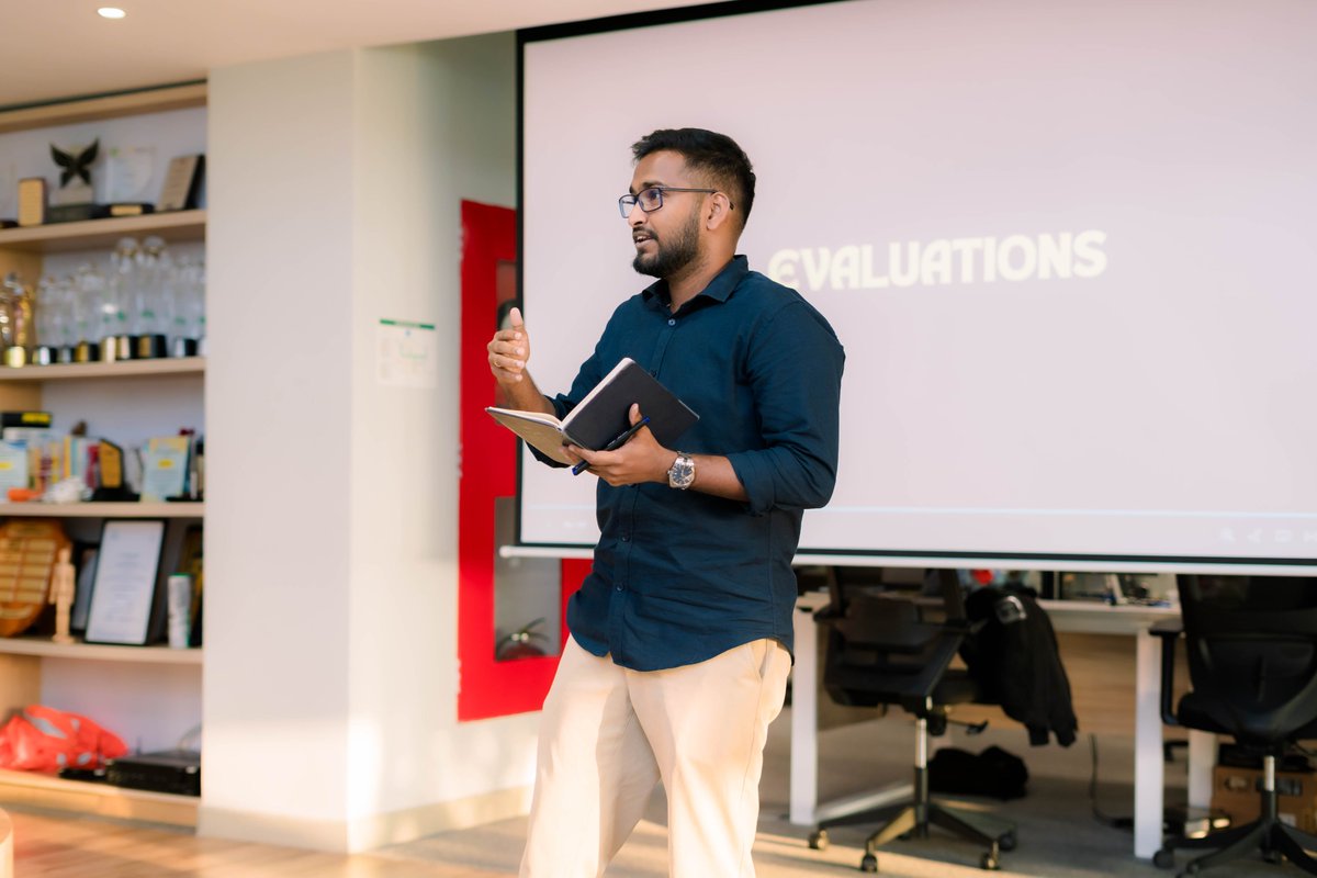 rootcode_io's tweet photo. Had a fantastic Speaking Club session with some of our Rootcoders last week. 
Swipe to see some of the highlights 🔥

The Rootcode Speaking Club is one of our favourite internal initiatives, giving every Rootcoder a space to grow, improve communication and inspire. https://t.co/73CN5lxfbs