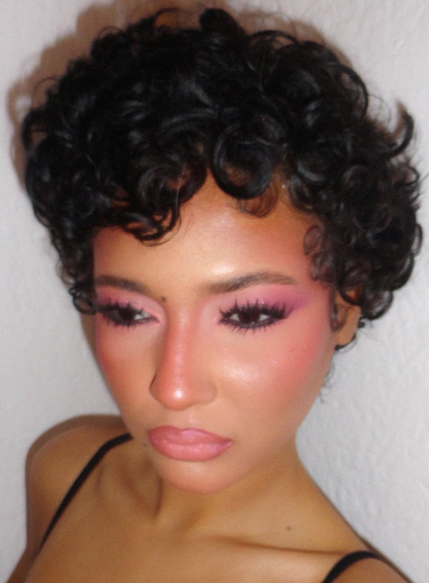 mika 🏹 tweet media