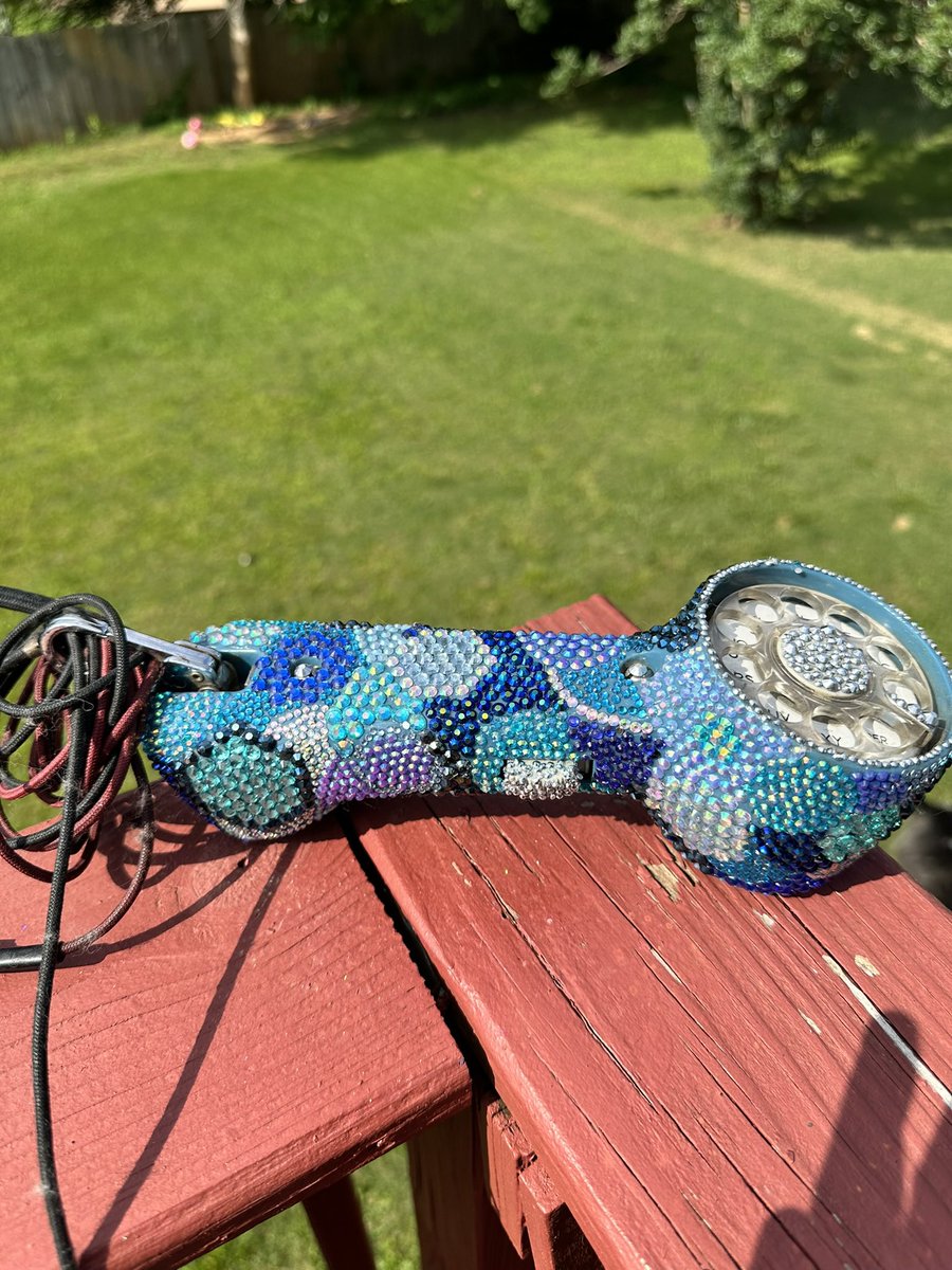 Katelyn Bowden Ⓥ tweet media