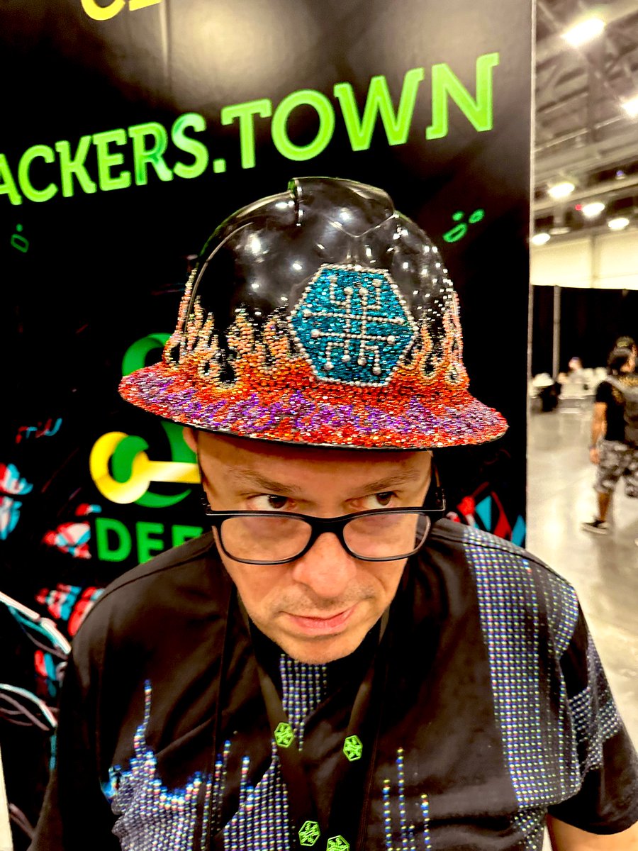 Katelyn Bowden Ⓥ tweet media