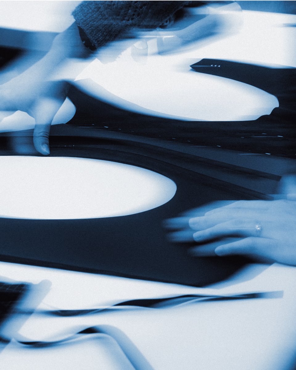 ミレー tweet media